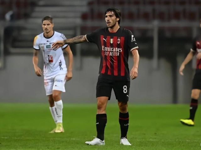 足在上半场 足在上半场