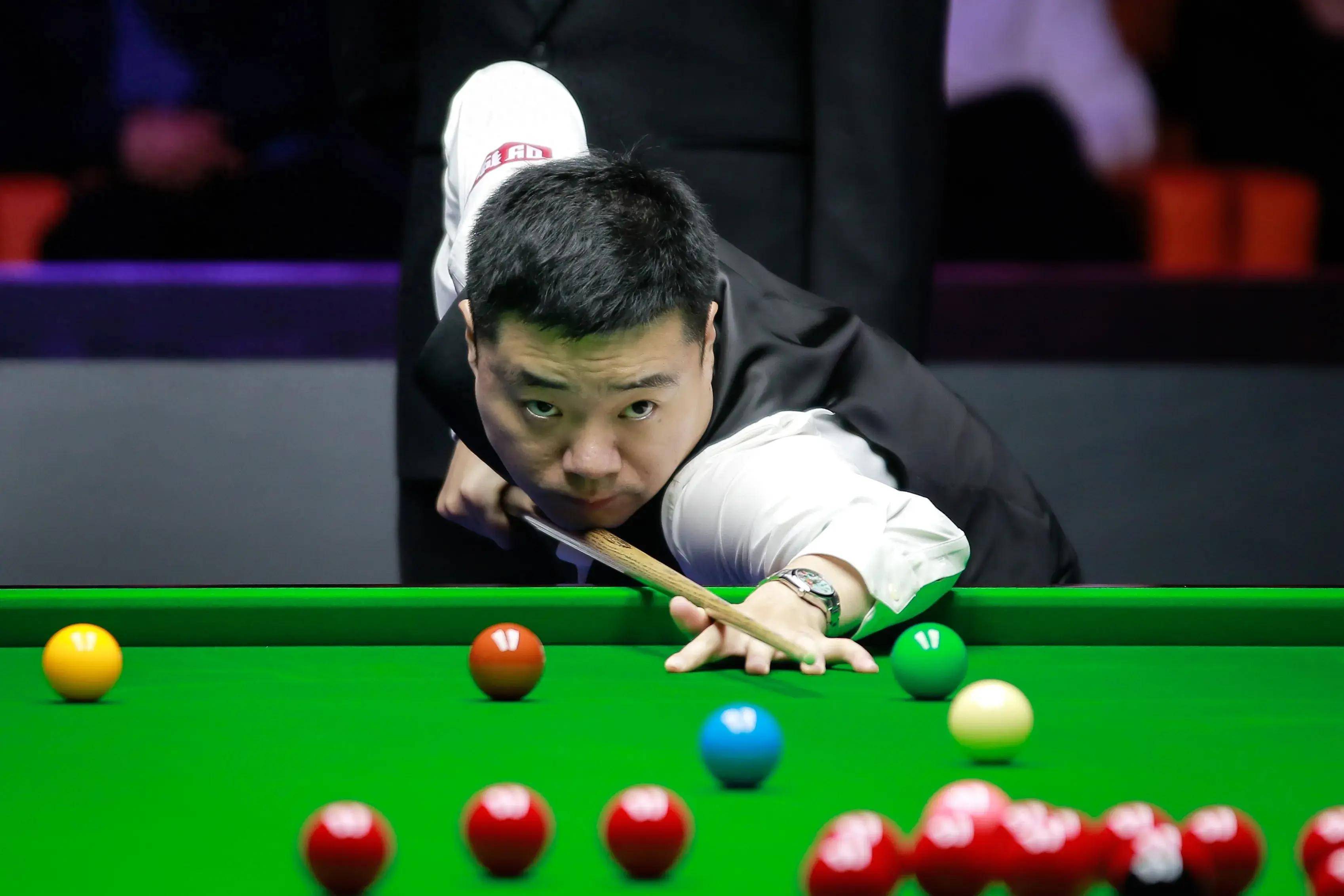 前锋阿圭罗 前锋阿圭罗