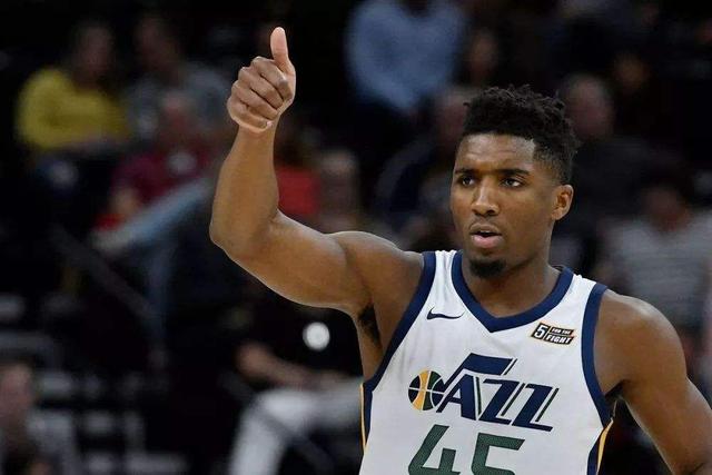 使他成为球 使他成为球