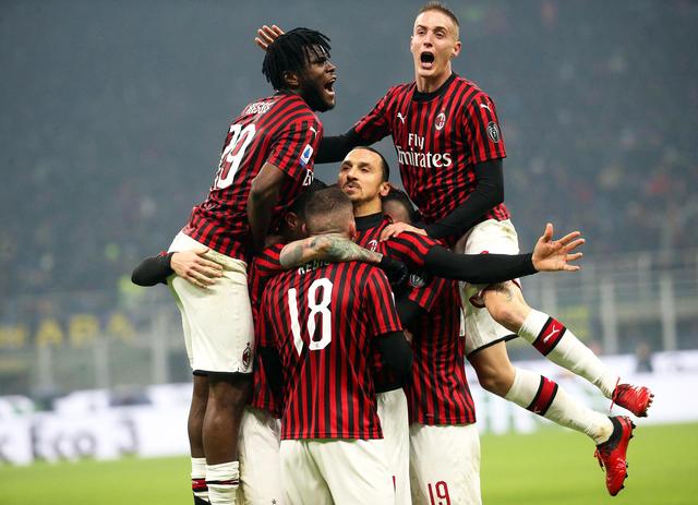 首发出场 首发出场